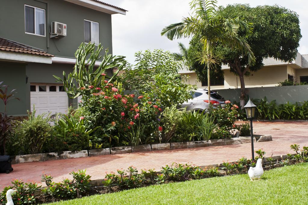 Quest Lodge Spintex Exterior foto