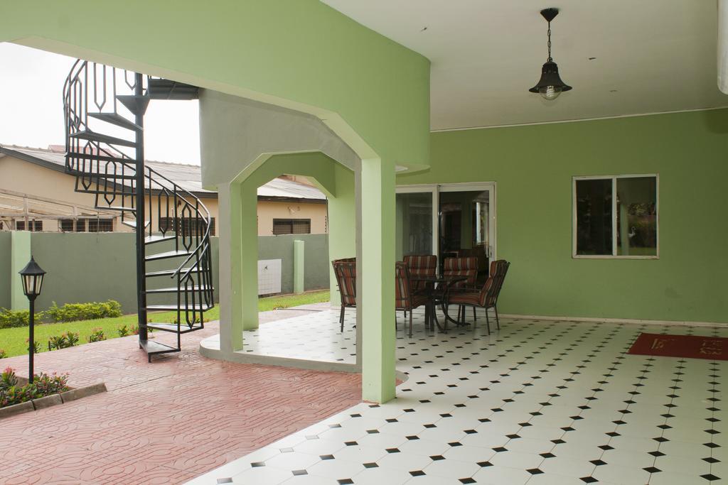 Quest Lodge Spintex Exterior foto