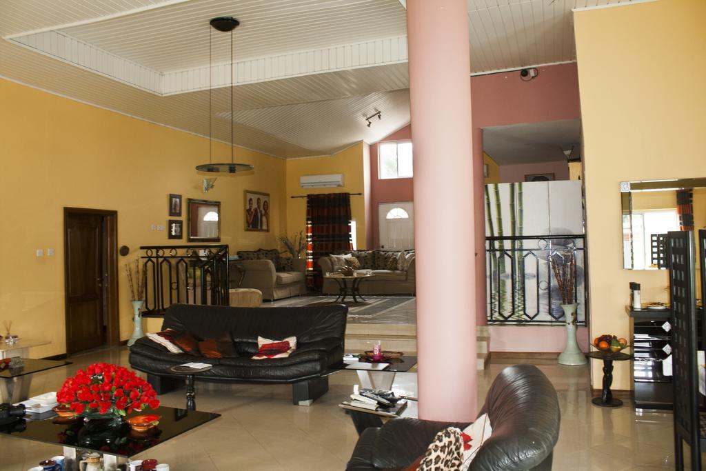 Quest Lodge Spintex Exterior foto