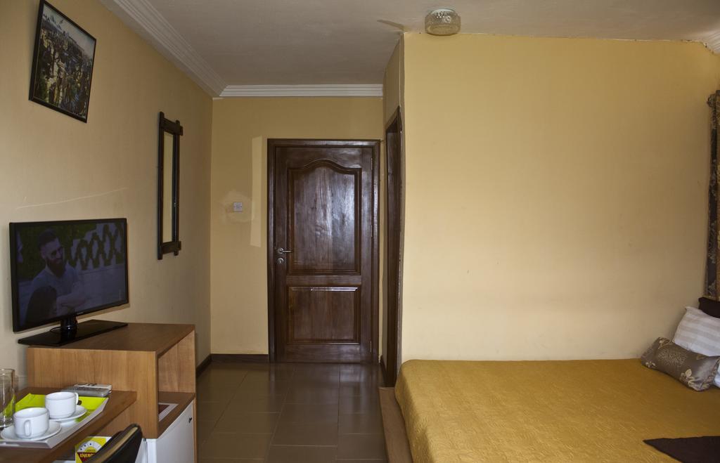 Quest Lodge Spintex Exterior foto